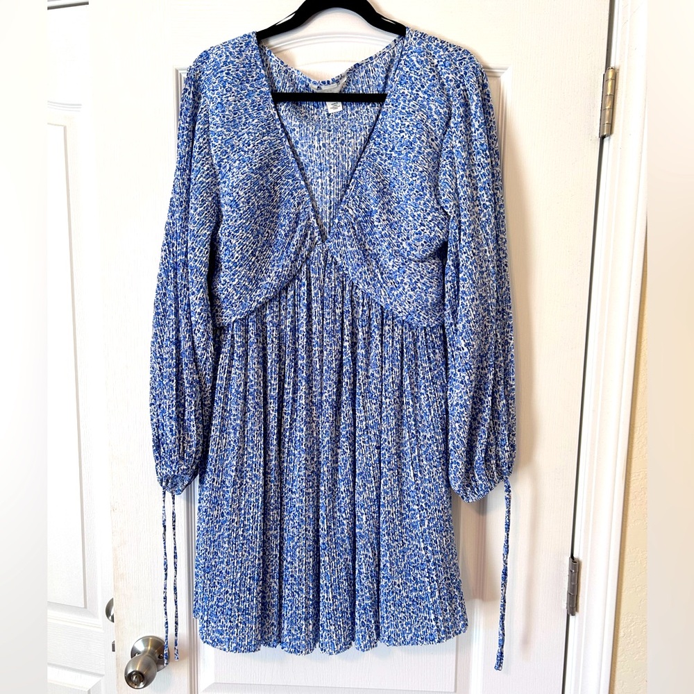 H&M Blue Floral Mini Dress